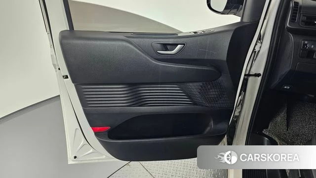 Hyundai Staria id 4433943 из Кореи 16