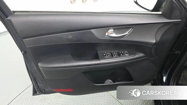 Kia Come New K3 id 4345712 из Кореи 16