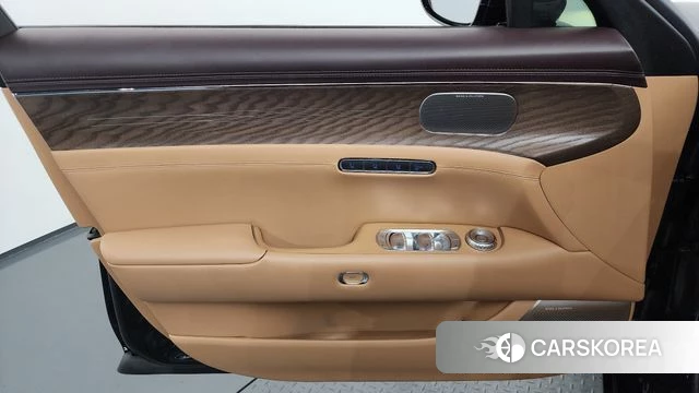 Genesis G90 (RS4) id 4635776 из Кореи 16