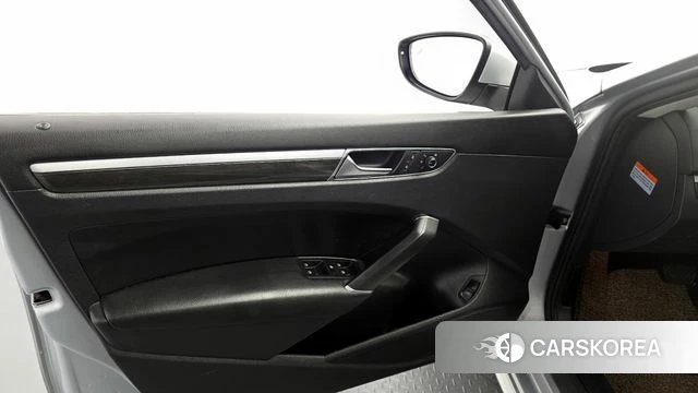 Volkswagen The New Passat id 4318142 из Кореи 16