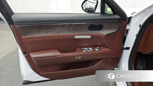 Genesis G90 (RS4) id 4267000 из Кореи 16