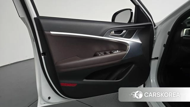 Genesis The New G70 id 4344360 из Кореи 16