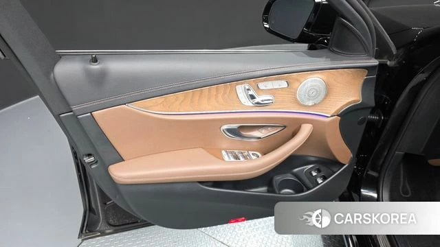 Mercedes-Benz E-Class W213 id 4429306 из Кореи 16