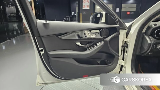 Mercedes-Benz C-Class W205 id 4233216 из Кореи 16