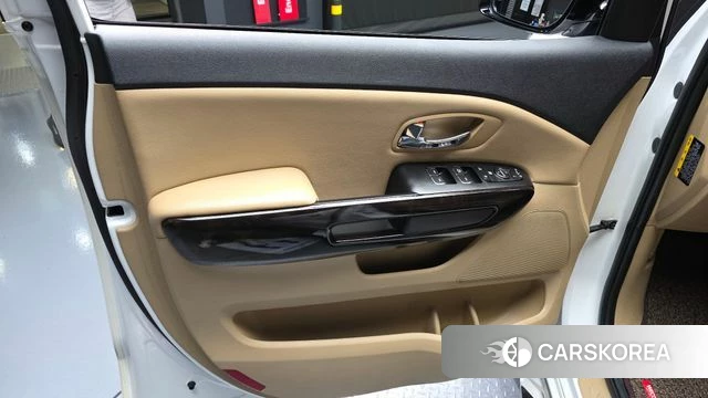 Kia The New Carnival id 4424658 из Кореи 16