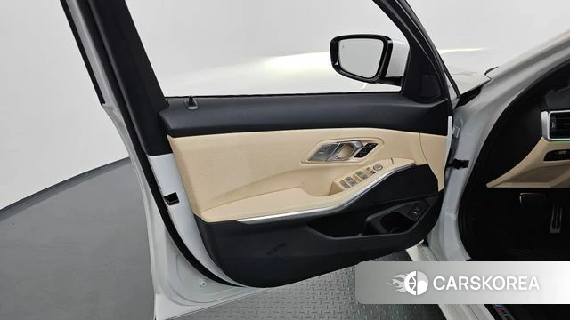 BMW 3 Series (G20) id 4267198 из Кореи 16