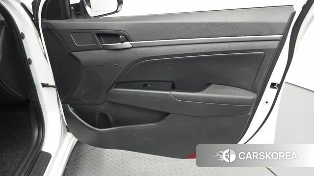 Hyundai Avante AD id 4520706 из Кореи 16
