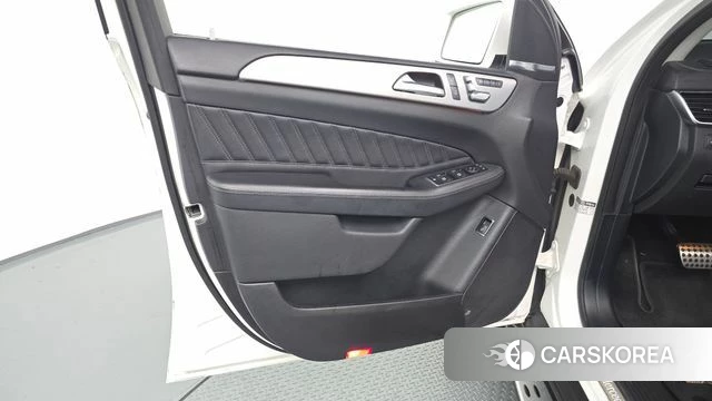 Mercedes-Benz GLE - Class W166 id 4785857 из Кореи 16