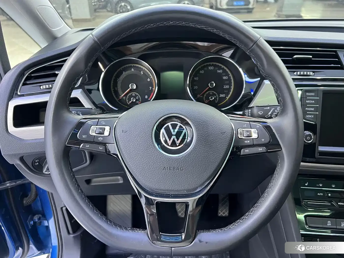 Volkswagen Touran id 4515377 из Китая 16