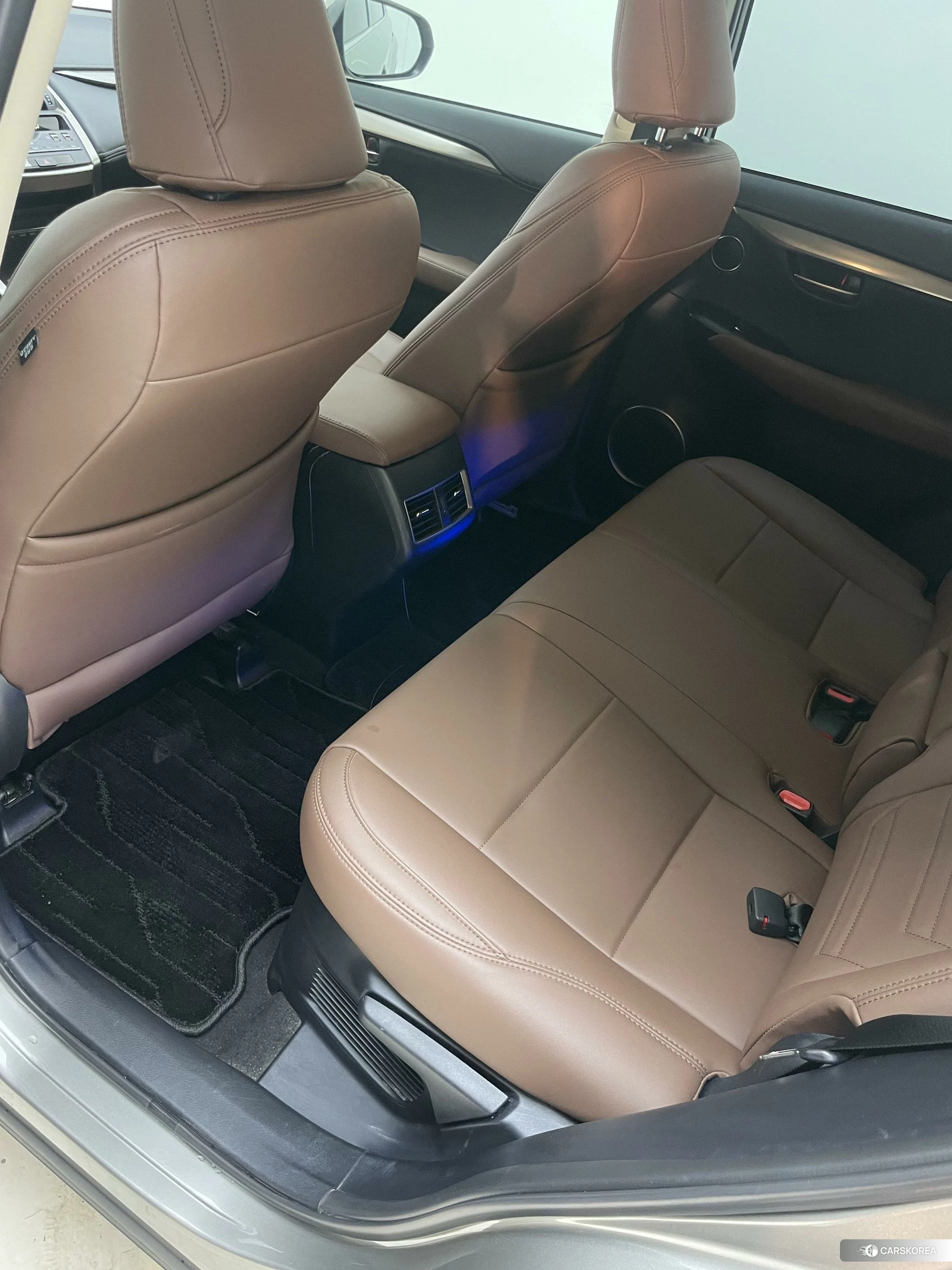 Lexus NX id 4515211 из Китая 16
