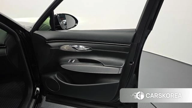 Genesis GV70 id 4303951 из Кореи 16