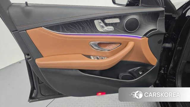 Mercedes-Benz E-Class W213 id 4906277 из Кореи 16