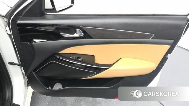 Kia K7 Premier Hybrid id 4770277 из Кореи 16