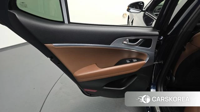 Genesis G70 id 4470966 из Кореи 16