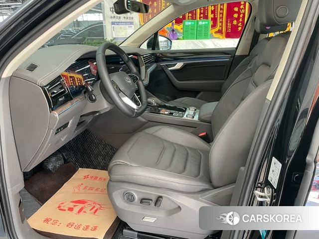 Volkswagen Touareg id 4348796 из Китая 16