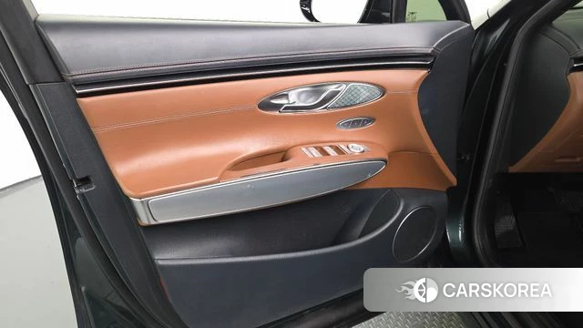 Genesis GV70 id 4697665 из Кореи 16