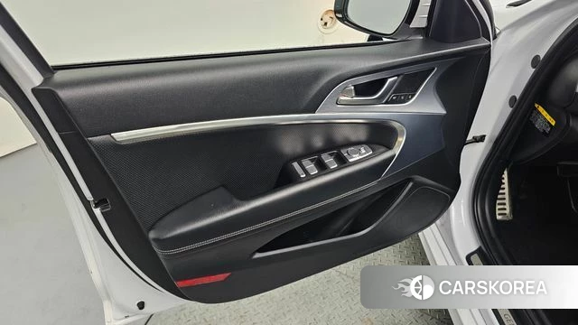 Genesis G70 id 4225574 из Кореи 16