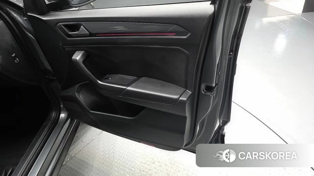 Volkswagen T-Roc id 4524811 из Кореи 16