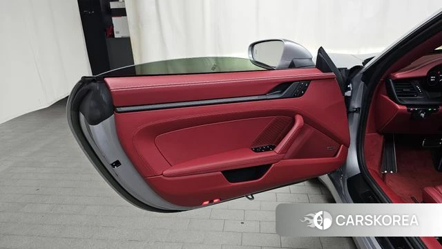 Porsche 911(992) id 4480872 из Кореи 16