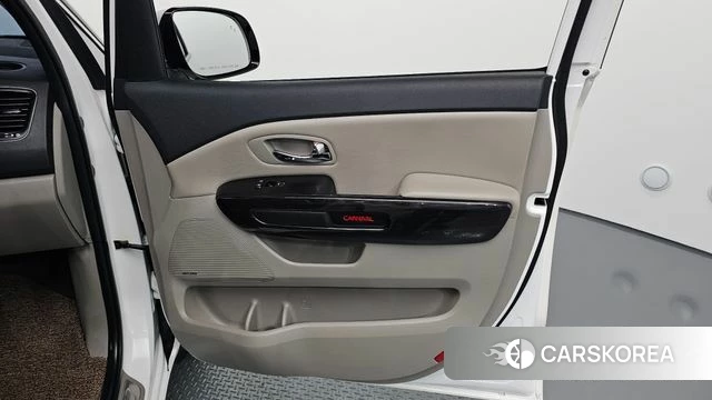 Kia The New Carnival id 4339347 из Кореи 16