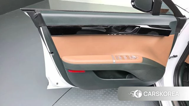 Hyundai Grandeur (GN7) id 4612481 из Кореи 16