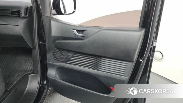 Hyundai Staria id 4395937 из Кореи 16