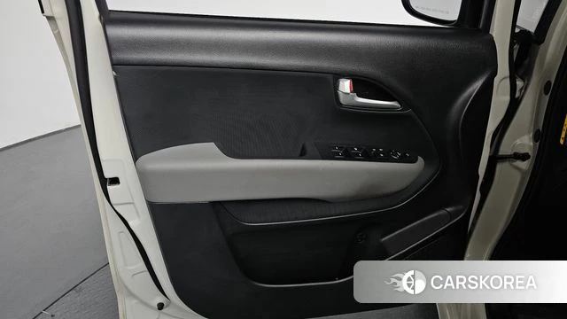 Kia The New Kia Ray EV id 4400898 из Кореи 16