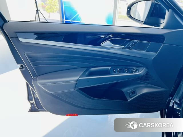 Volkswagen Passat id 4258193 из Китая 16