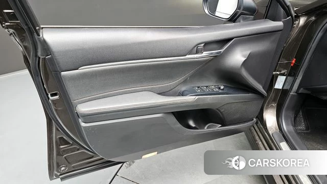 Toyota Camry (XV70) id 4286332 из Кореи 16