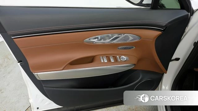 Genesis GV70 id 4244247 из Кореи 16