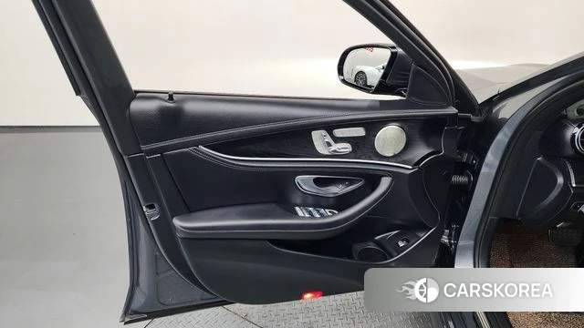 Mercedes-Benz E-Class W213 id 4572356 из Кореи 16