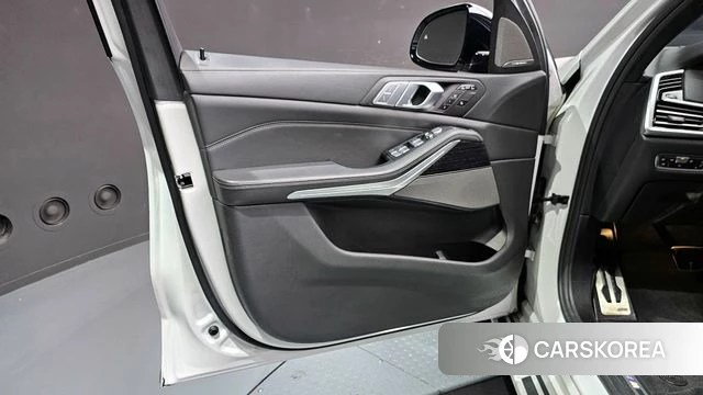 BMW X7 (G07) id 4309813 из Кореи 16