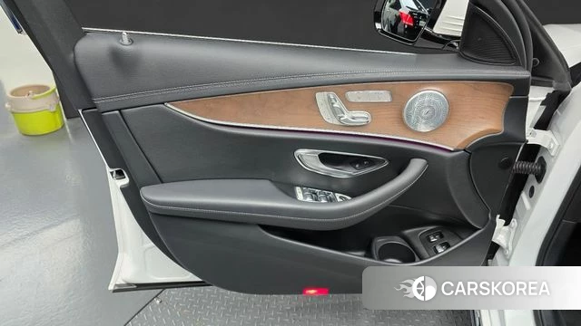 Mercedes-Benz E-Class W213 id 4881559 из Кореи 16