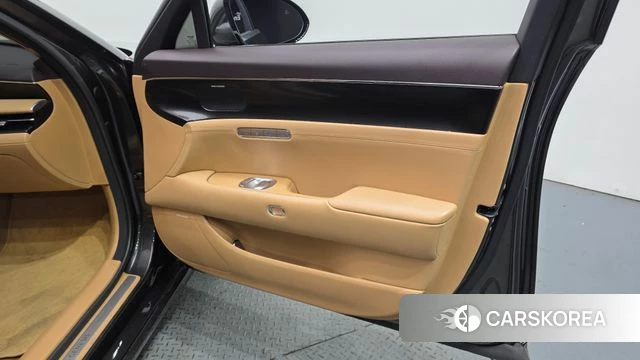 Genesis G90 (RS4) id 4608786 из Кореи 16