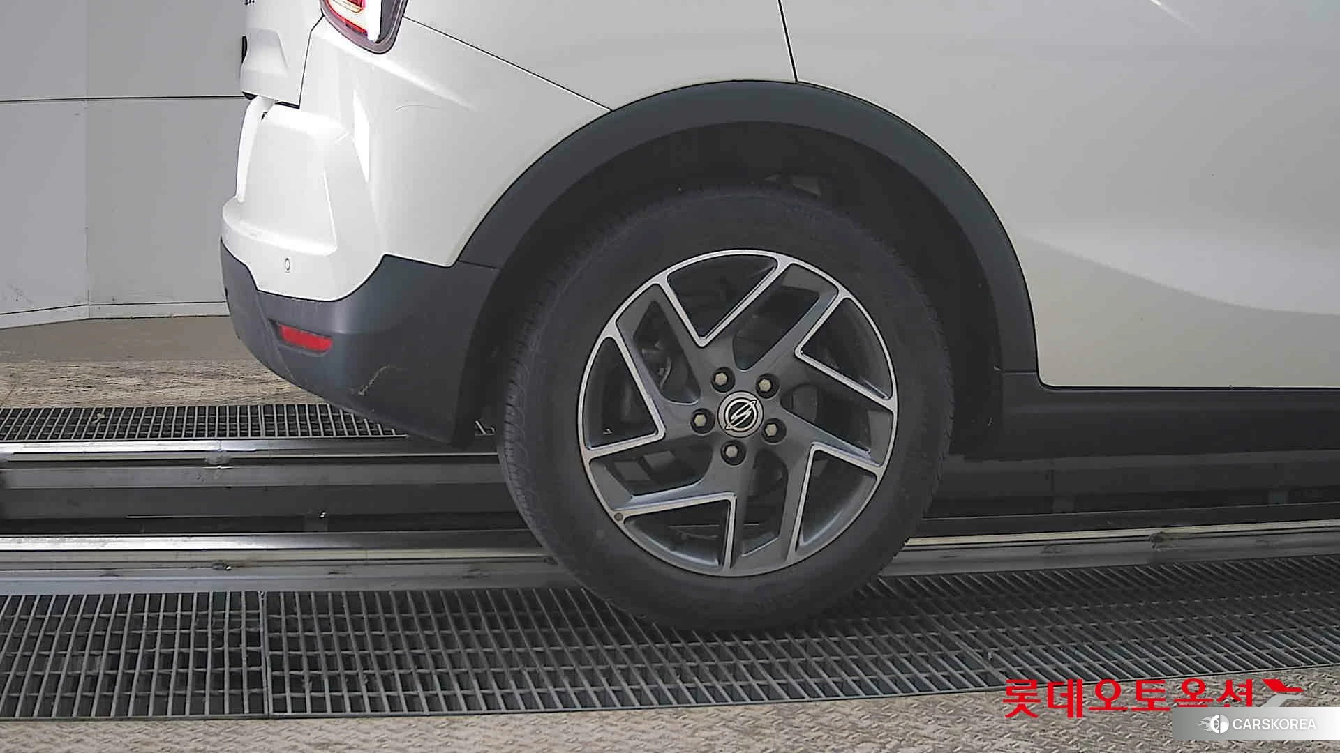 SsangYong Tivoli id 3888453 из Кореи 16