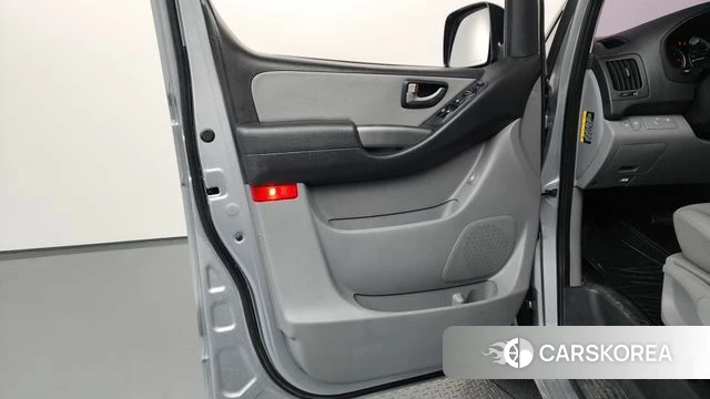 Hyundai The New Grand Starex id 4225453 из Кореи 16