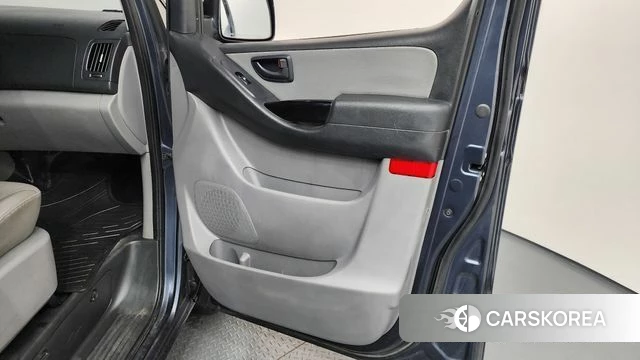 Hyundai The New Grand Starex id 4483429 из Кореи 16