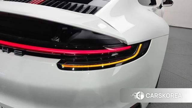 Porsche 911(992) id 4456277 из Кореи 16