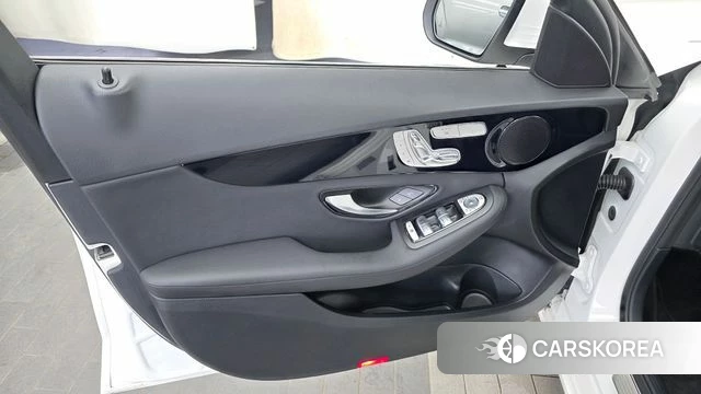 Mercedes-Benz C-Class W205 id 4632774 из Кореи 16