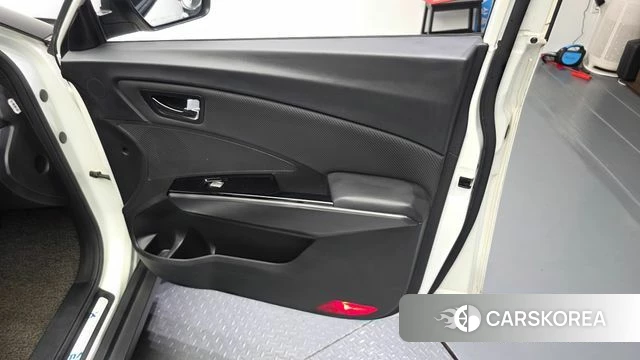 Ssangyong Tivoli Air id 4491067 из Кореи 16