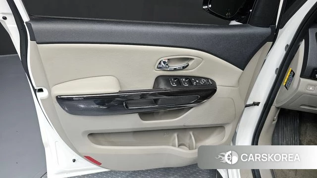 Kia The New Carnival id 4581421 из Кореи 16