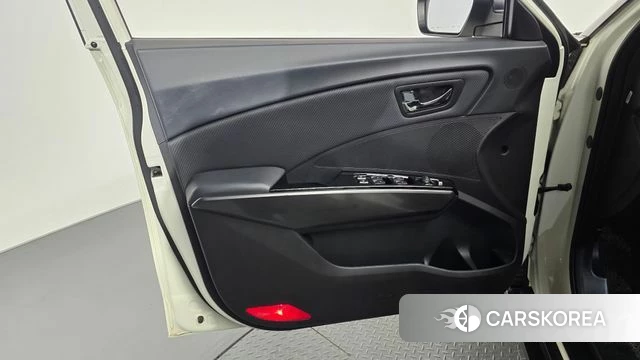 Ssangyong Berry New Tivoli id 4693588 из Кореи 16