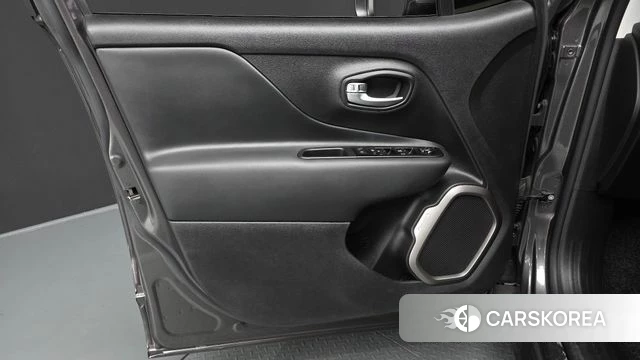 Jeep Renegade id 4501534 из Кореи 16