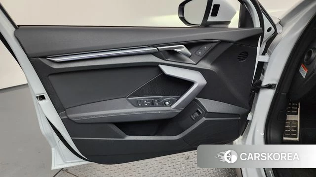 Audi A3 (8Y) id 4200863 из Кореи 16