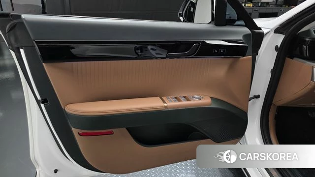 Hyundai Grandeur Hybrid (GN7) id 4897847 из Кореи 16