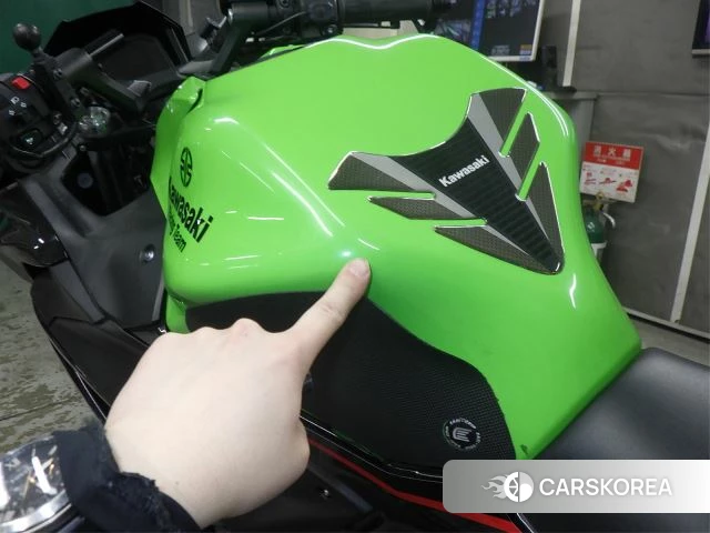 Kawasaki NINJA 650 id 3946960 из Японии 16