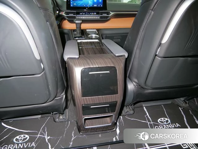 Toyota Grevia id 4279111 из Китая 16