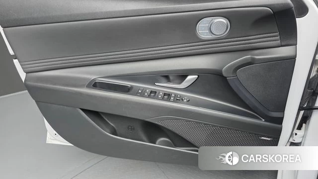 Hyundai Avante Hybrid (CN7) id 4202715 из Кореи 16