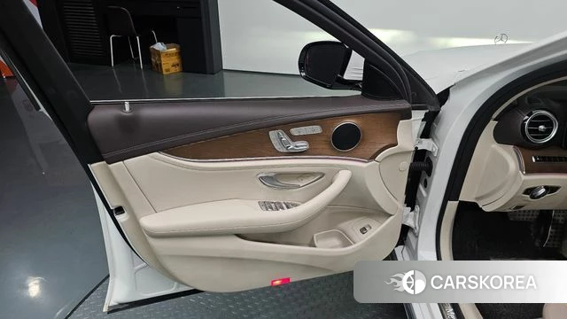 Mercedes-Benz E-Class W213 id 4595552 из Кореи 16