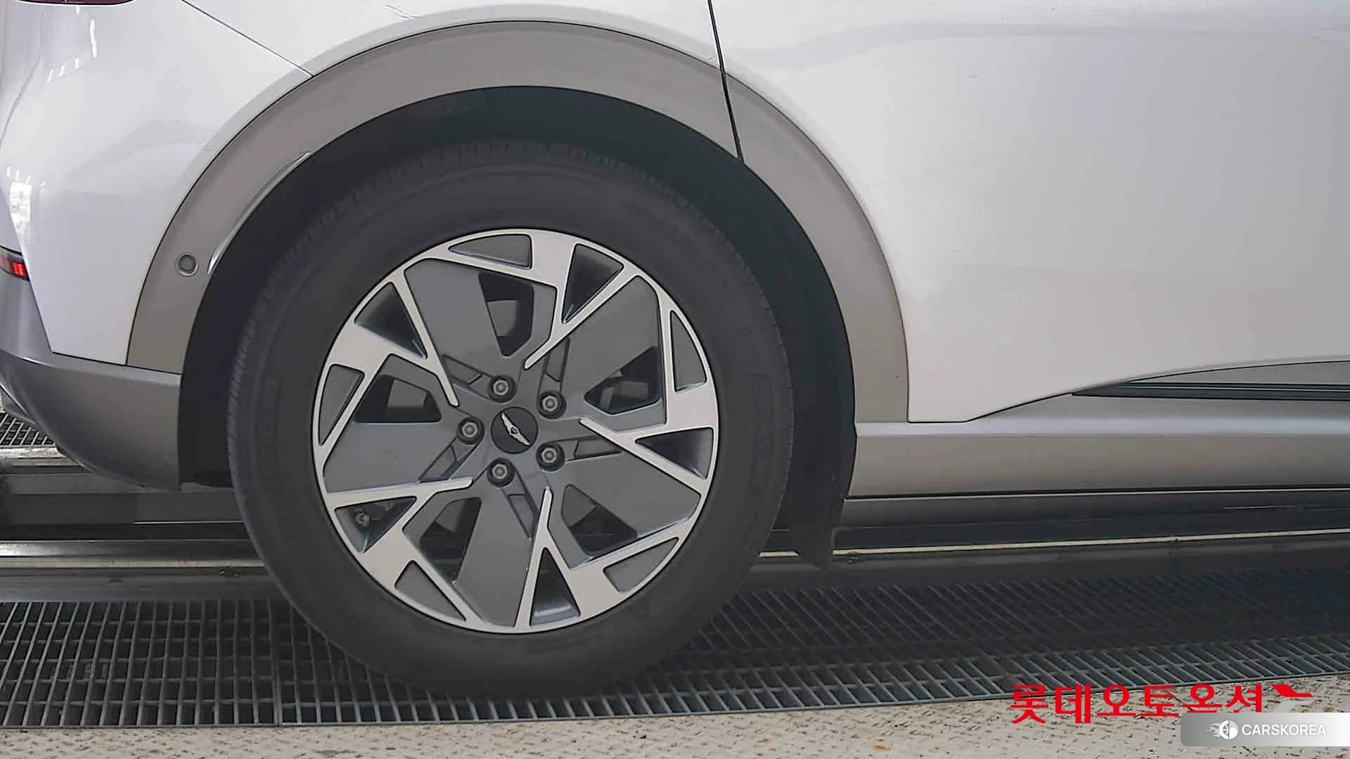 Hyundai GV60 id 4909210 из Кореи 16